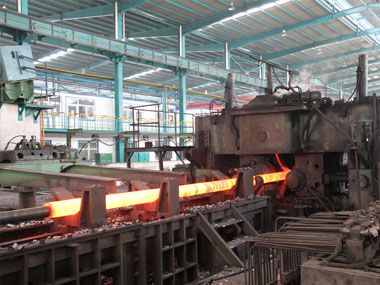深圳无缝钢管厂家生产线